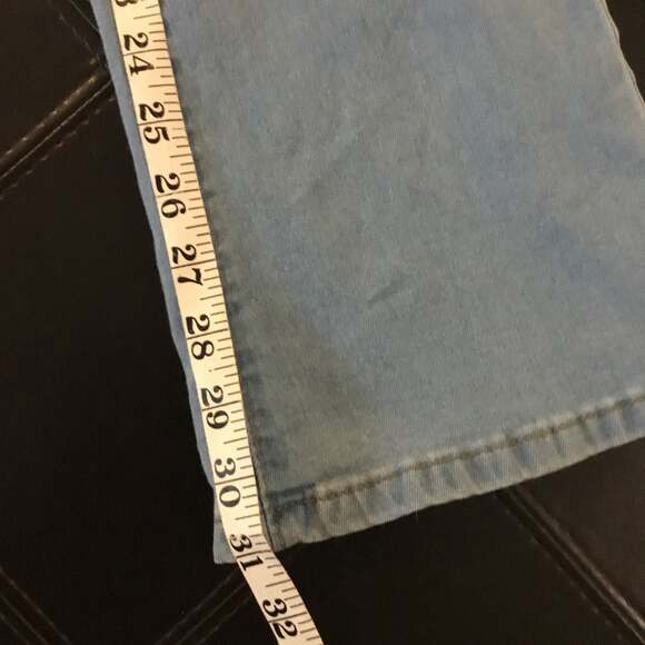 New Light Wash Flare Jeans, High Waisted Denim, Women's Size M - Picture 8 of 8
